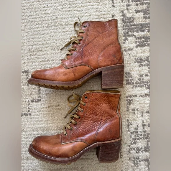 Frye Sabrina 6G Lace Up Boots in Saddle Cognac - Picture 3 of 8